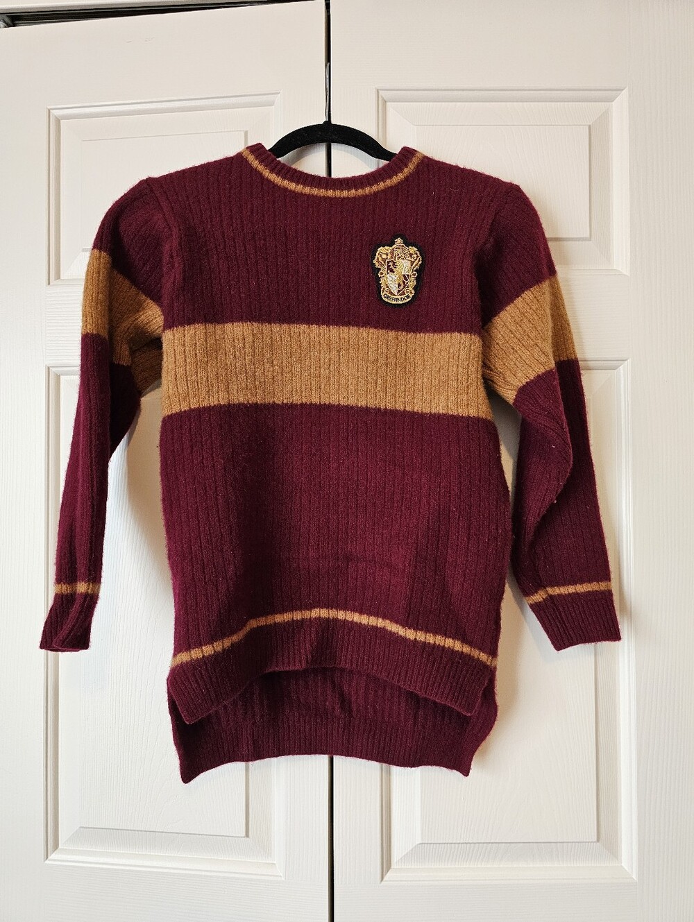 Gryffindor Harry Potter Sweater Size Medium